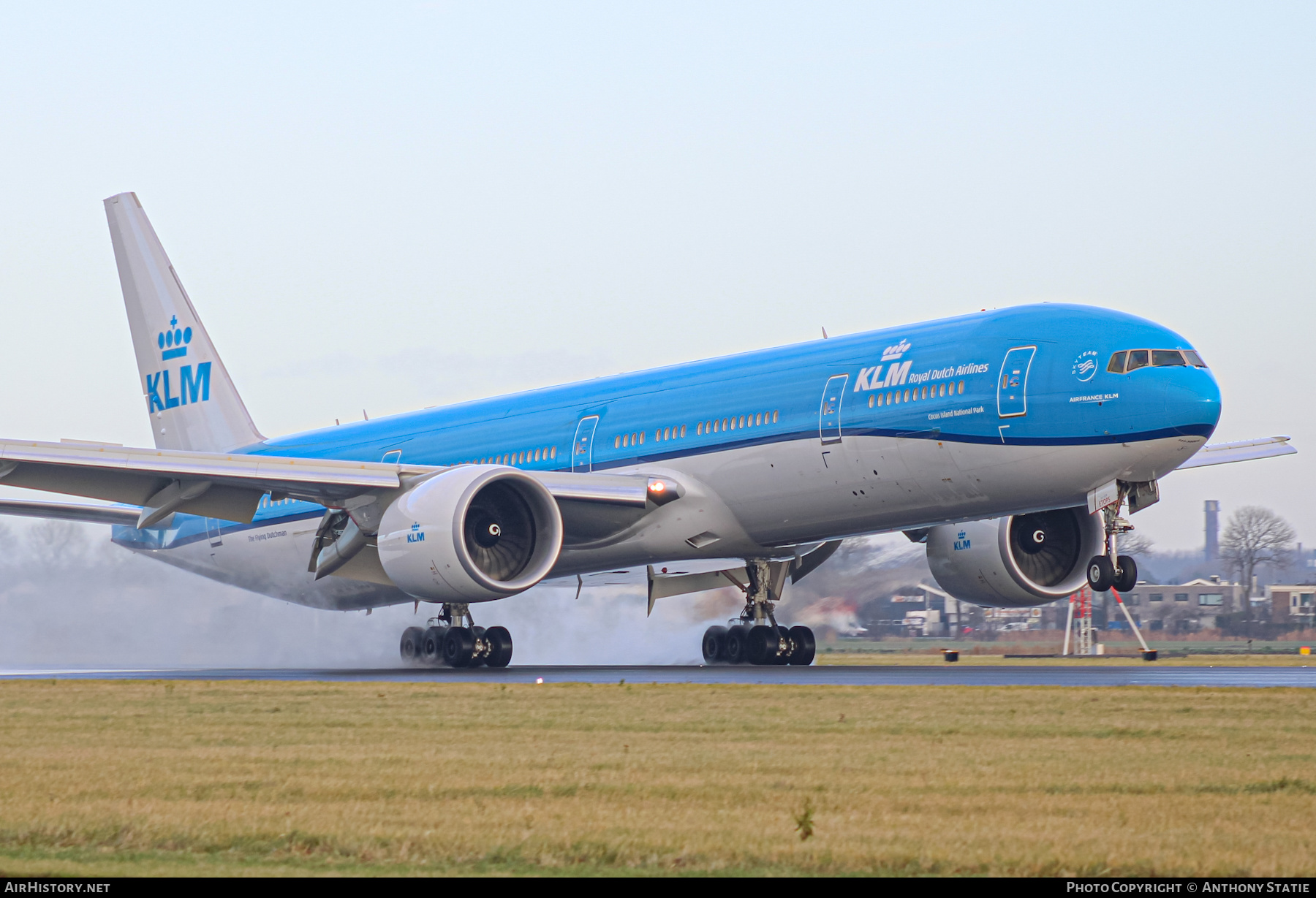 Aircraft Photo of PH-BVV | Boeing 777-300/ER | KLM - Royal Dutch Airlines | AirHistory.net #422563