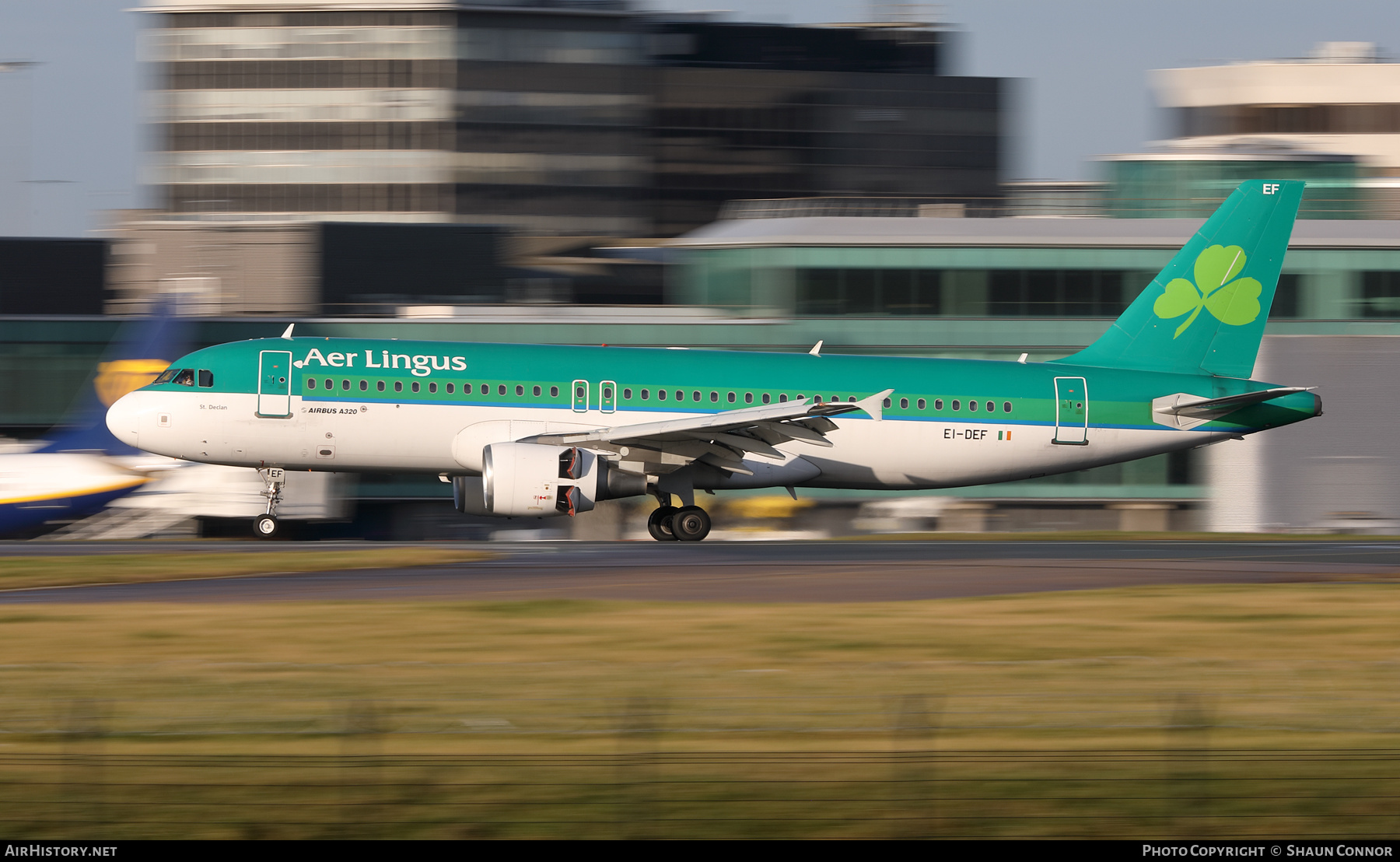 Aircraft Photo of EI-DEF | Airbus A320-214 | Aer Lingus | AirHistory.net #422709