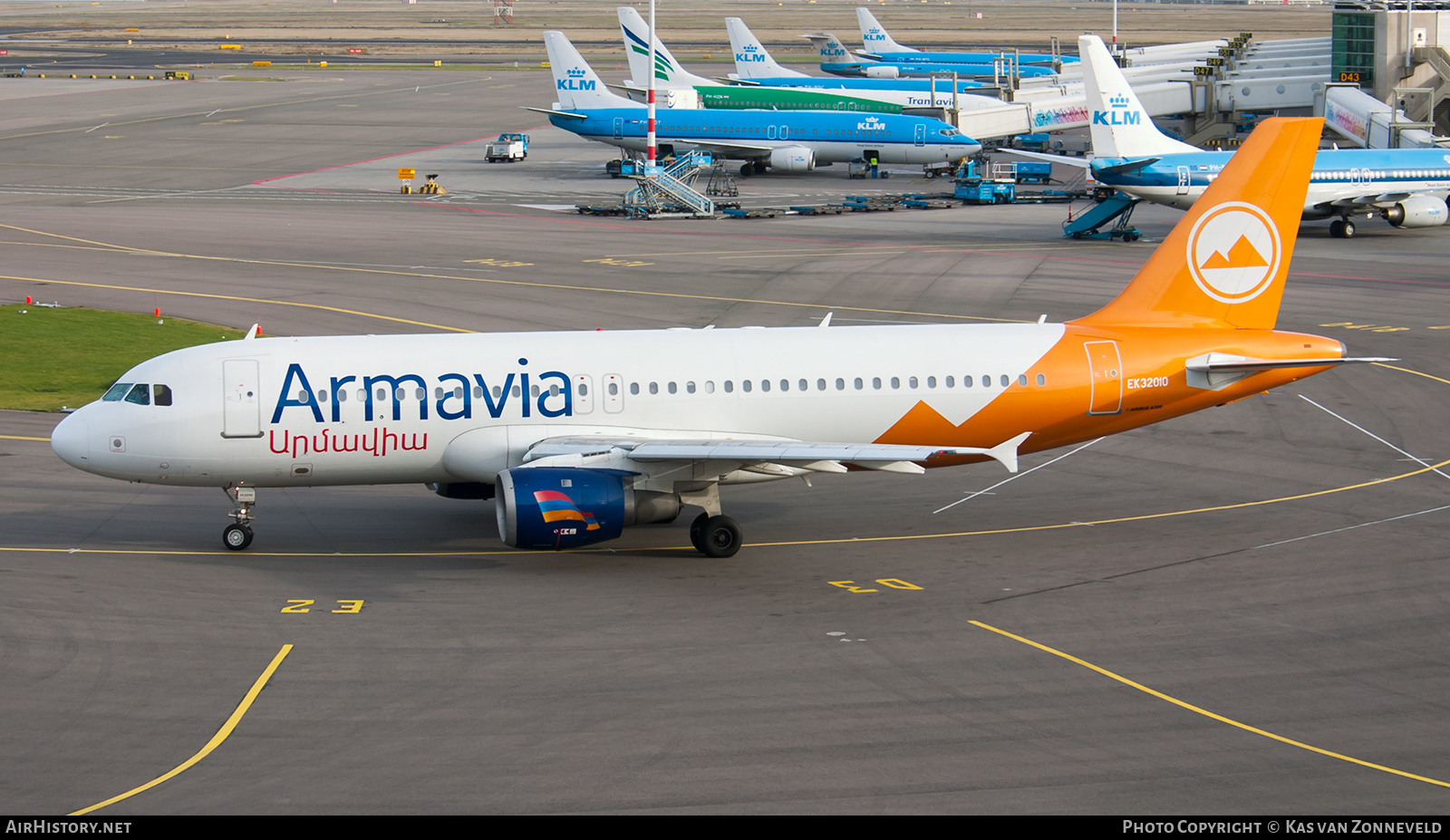 Aircraft Photo of EK-32010 | Airbus A320-211 | Armavia | AirHistory.net #422714