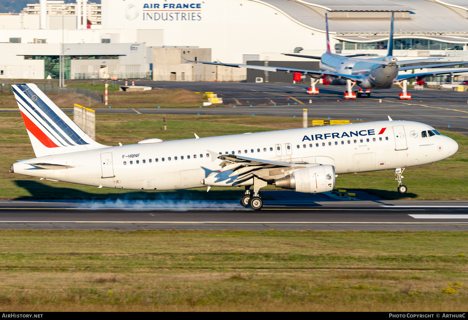 Aircraft Photo of F-HBNF | Airbus A320-214 | Air France | AirHistory.net #422728