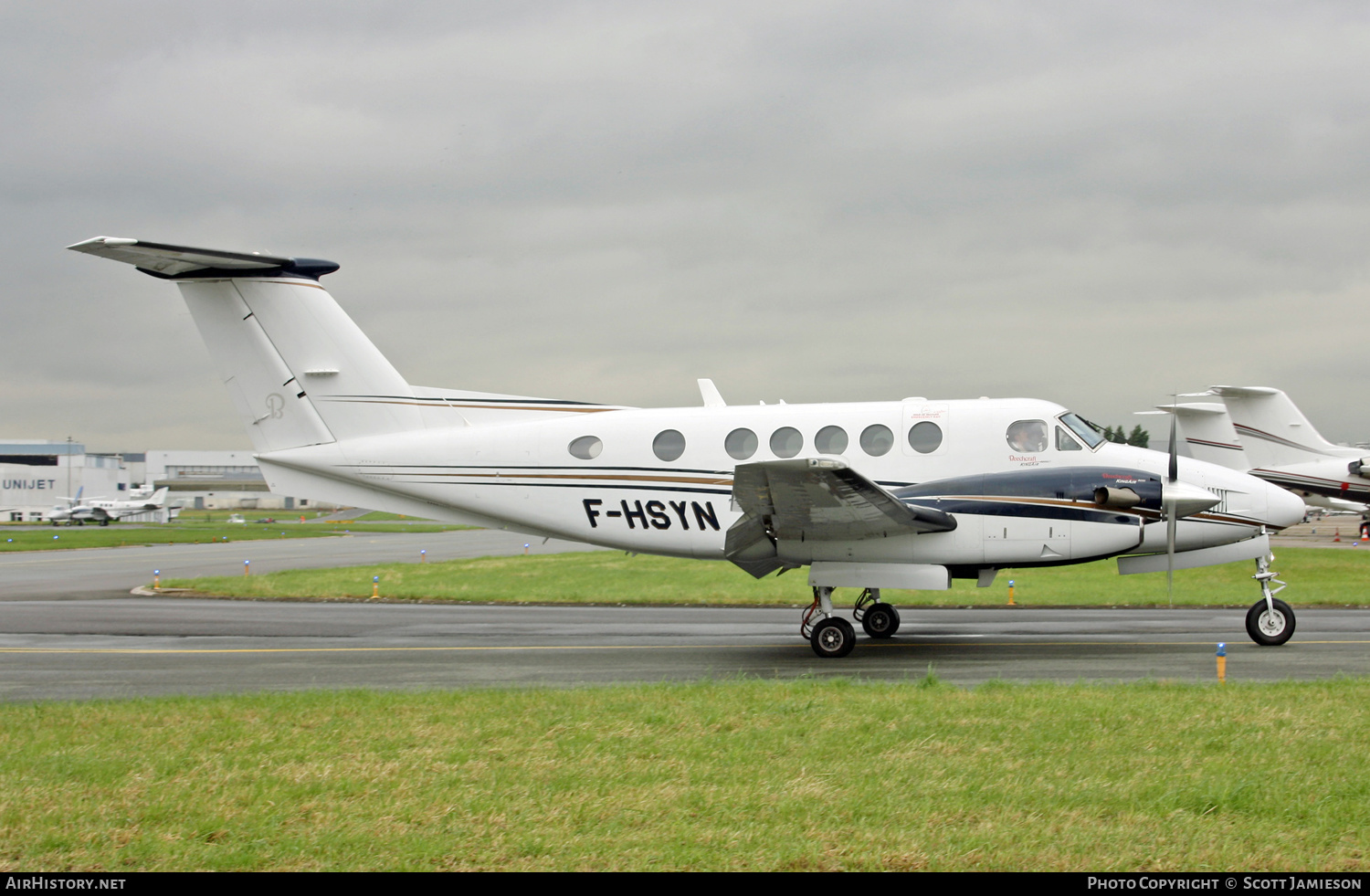 Aircraft Photo of F-HSYN | Hawker Beechcraft B200GT King Air | AirHistory.net #422776