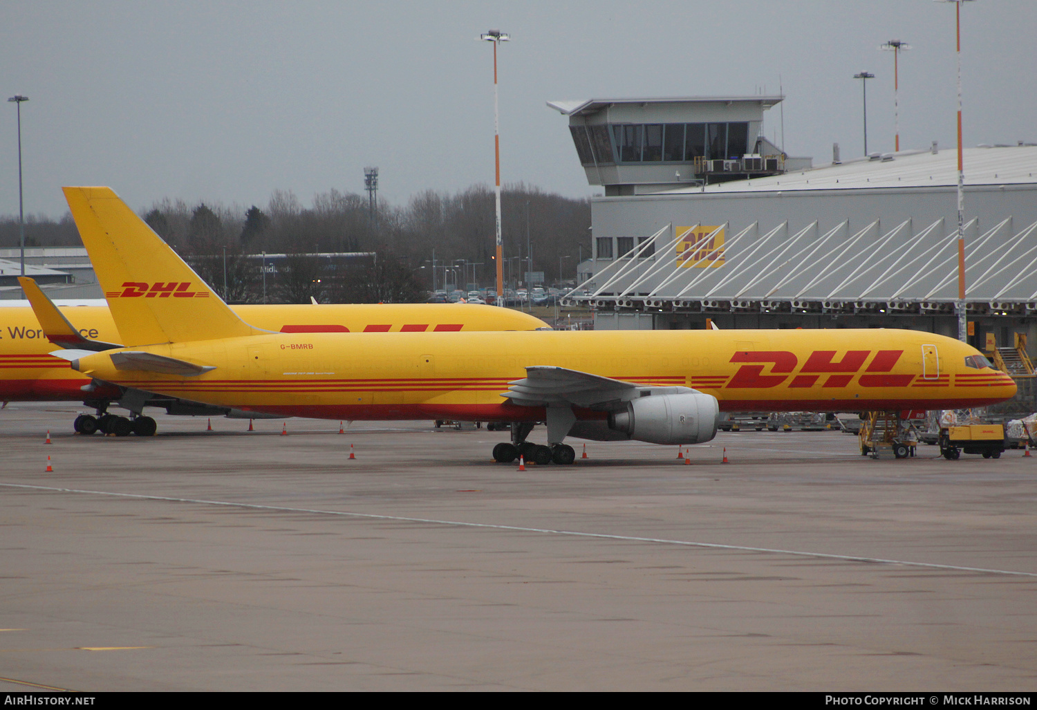 Aircraft Photo of G-BMRB | Boeing 757-236/SF | DHL International | AirHistory.net #422878