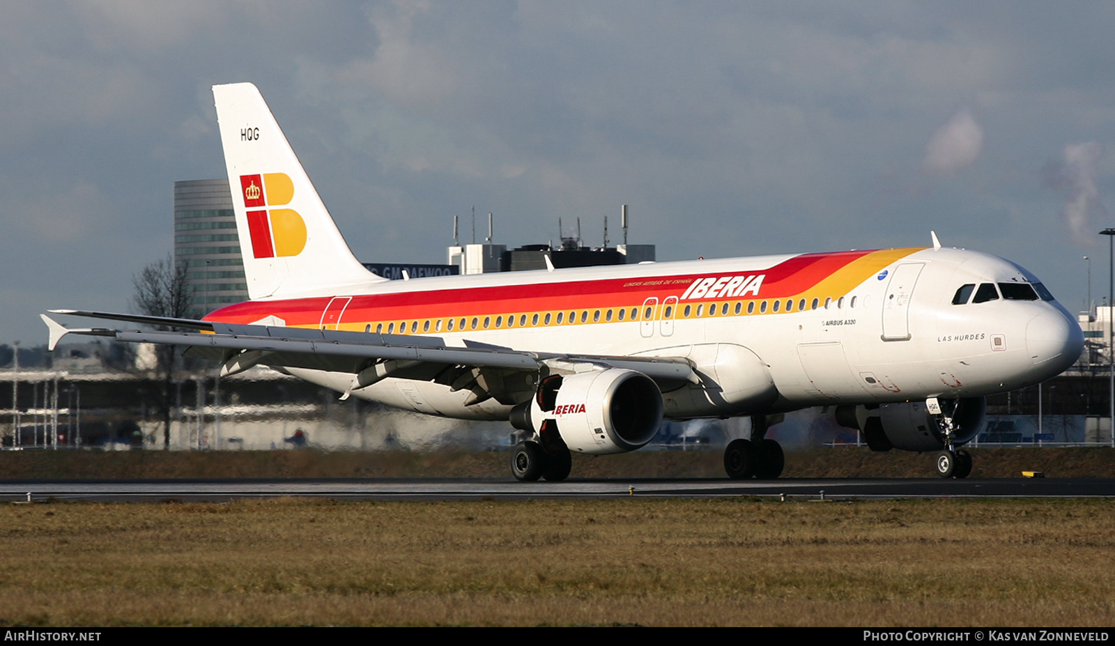 Aircraft Photo of EC-HQG | Airbus A320-214 | Iberia | AirHistory.net #422902