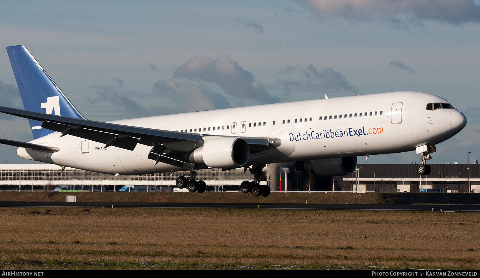 Aircraft Photo of PH-AHQ | Boeing 767-383/ER | DutchCaribbeanExel | AirHistory.net #422908