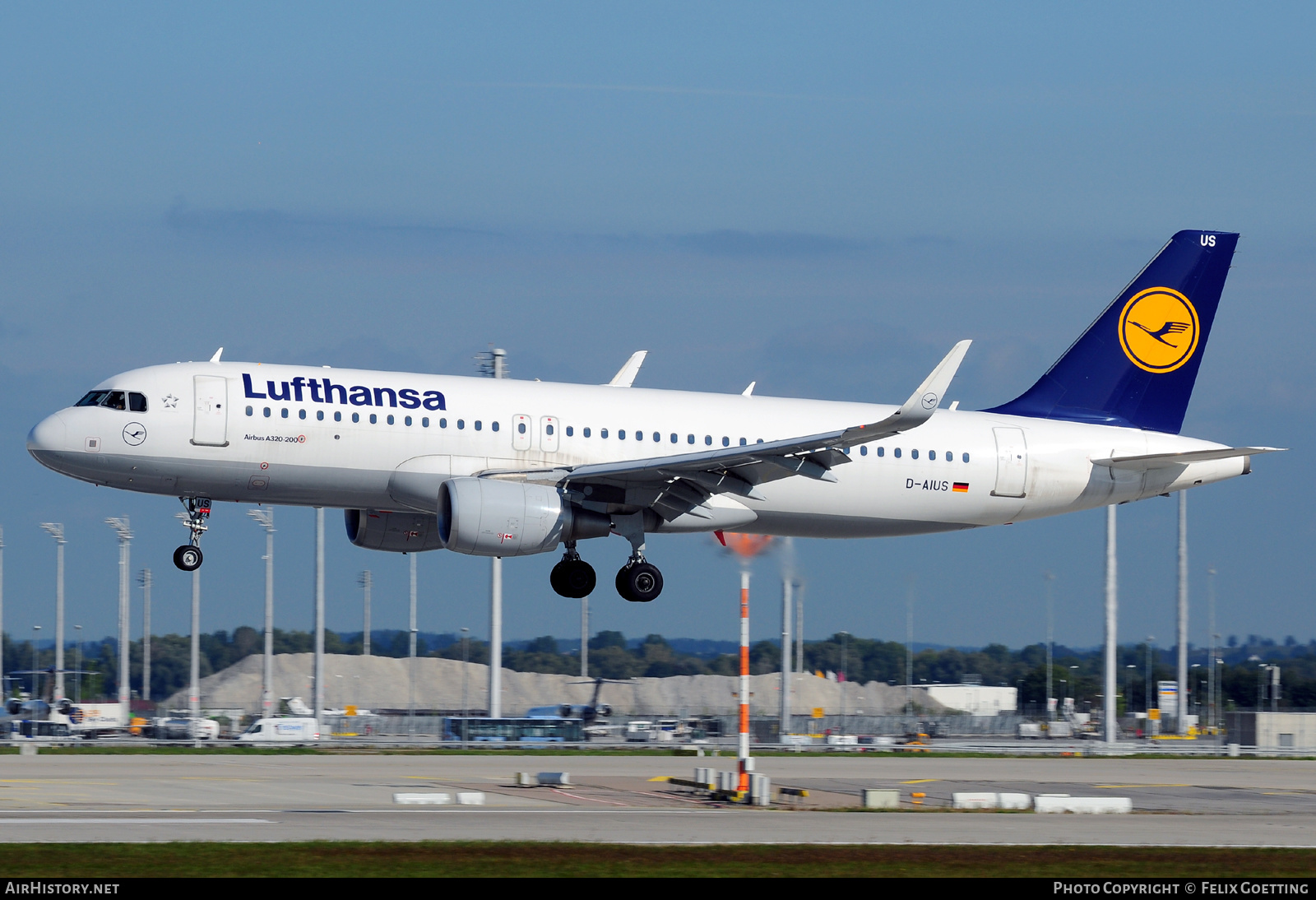 Aircraft Photo of D-AIUS | Airbus A320-214 | Lufthansa | AirHistory.net #422951