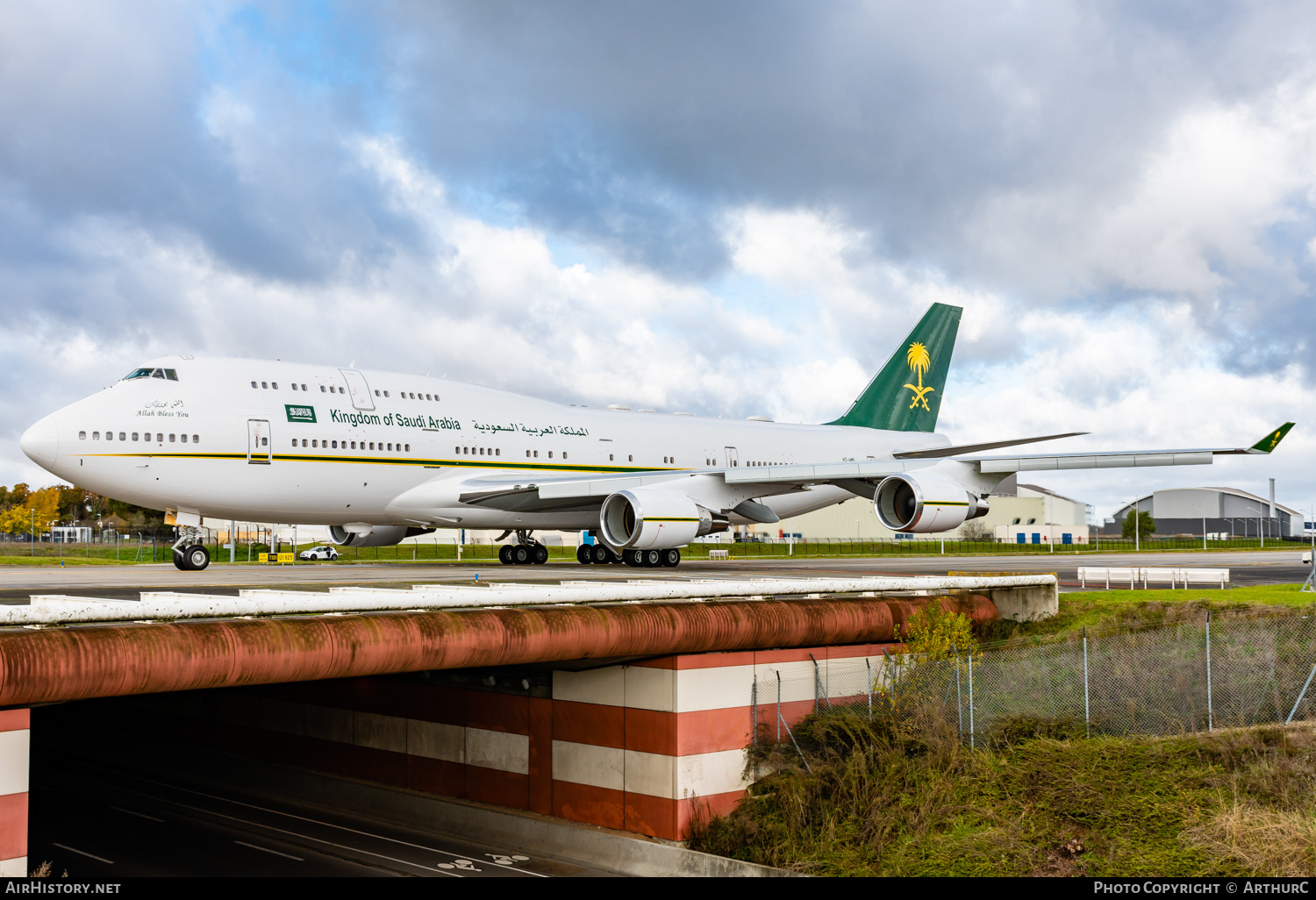 Aircraft Photo of HZ-HM1 | Boeing 747-468 | Kingdom of Saudi Arabia | AirHistory.net #422975