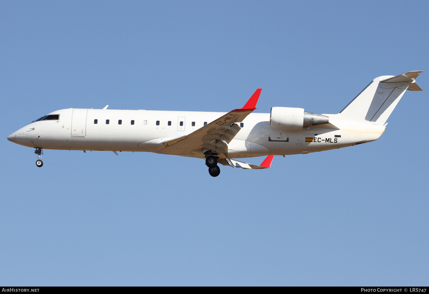 Aircraft Photo of EC-MLS | Bombardier CRJ-200ER (CL-600-2B19) | AirHistory.net #422997