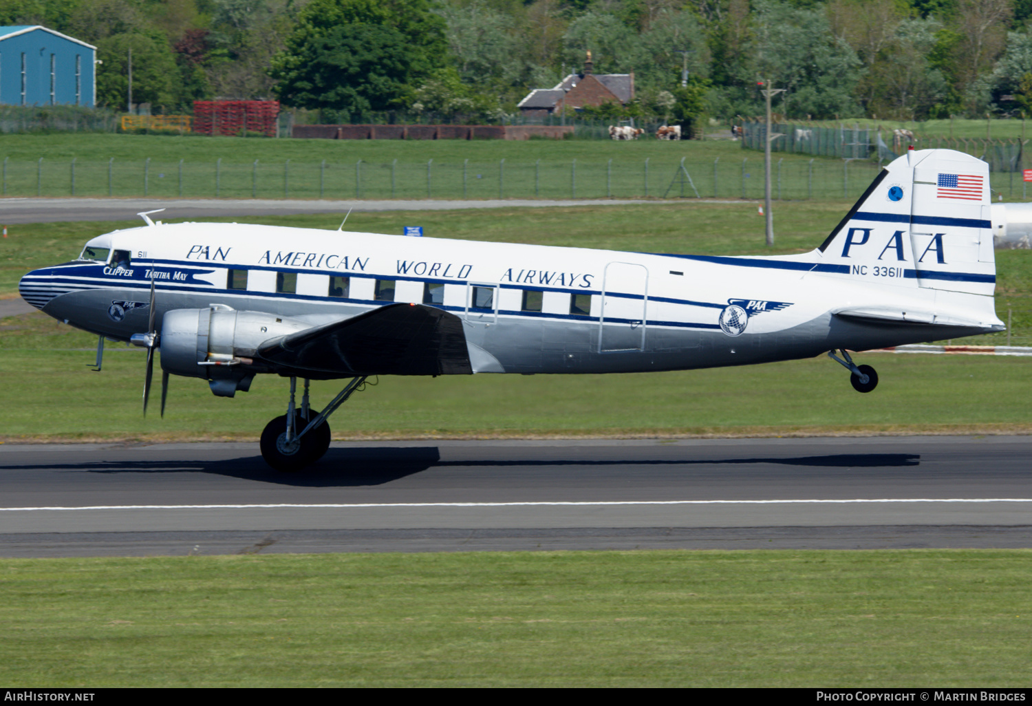 Aircraft Photo of N33611 / NC33611 | Douglas DC-3(C) | Pan American World Airways - PAA | AirHistory.net #423126