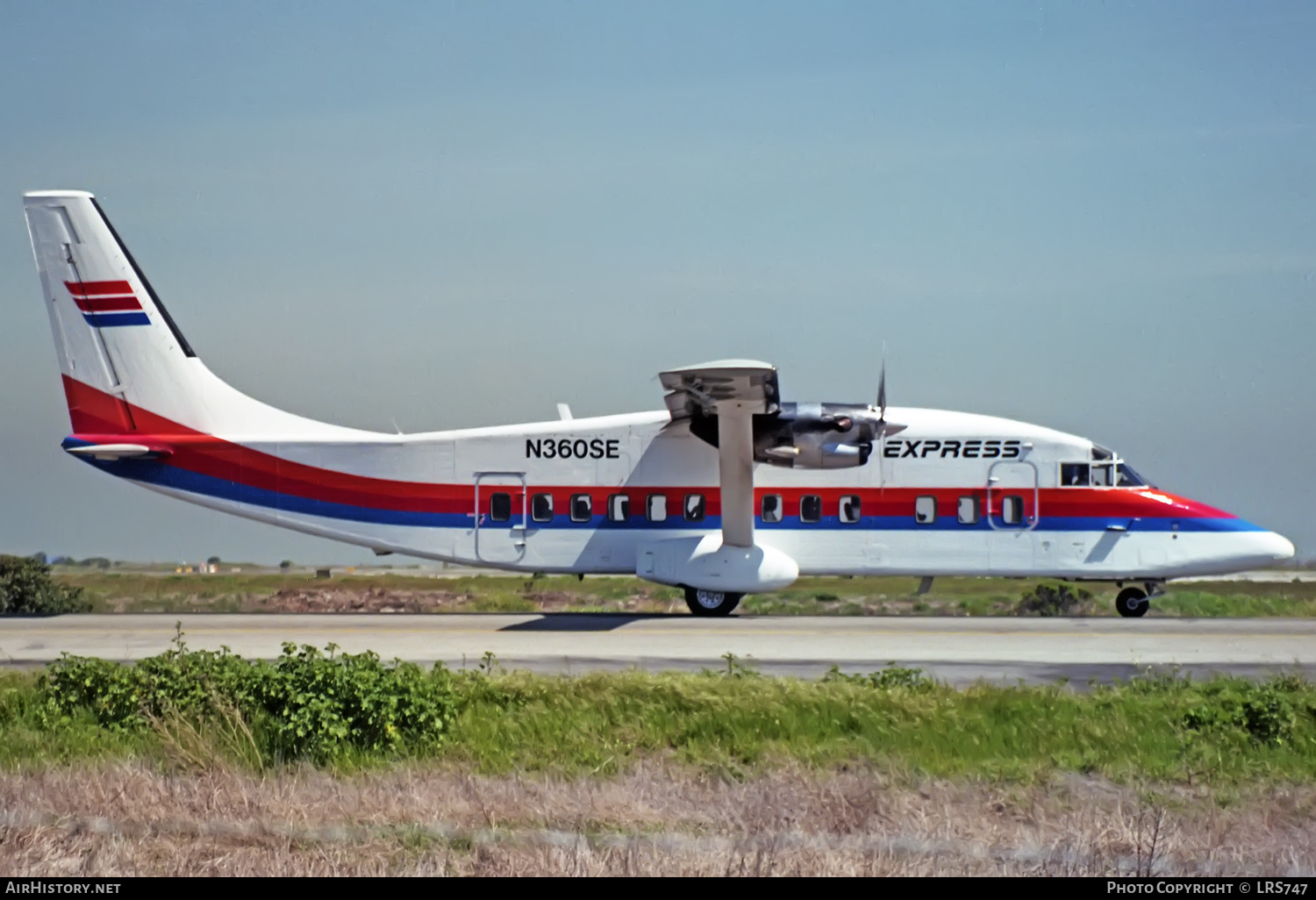 Aircraft Photo of N360SE | Short 360-100 | United Express | AirHistory.net #423157
