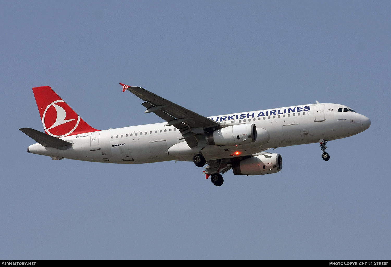 Aircraft Photo of TC-JUE | Airbus A320-232 | Turkish Airlines | AirHistory.net #423164