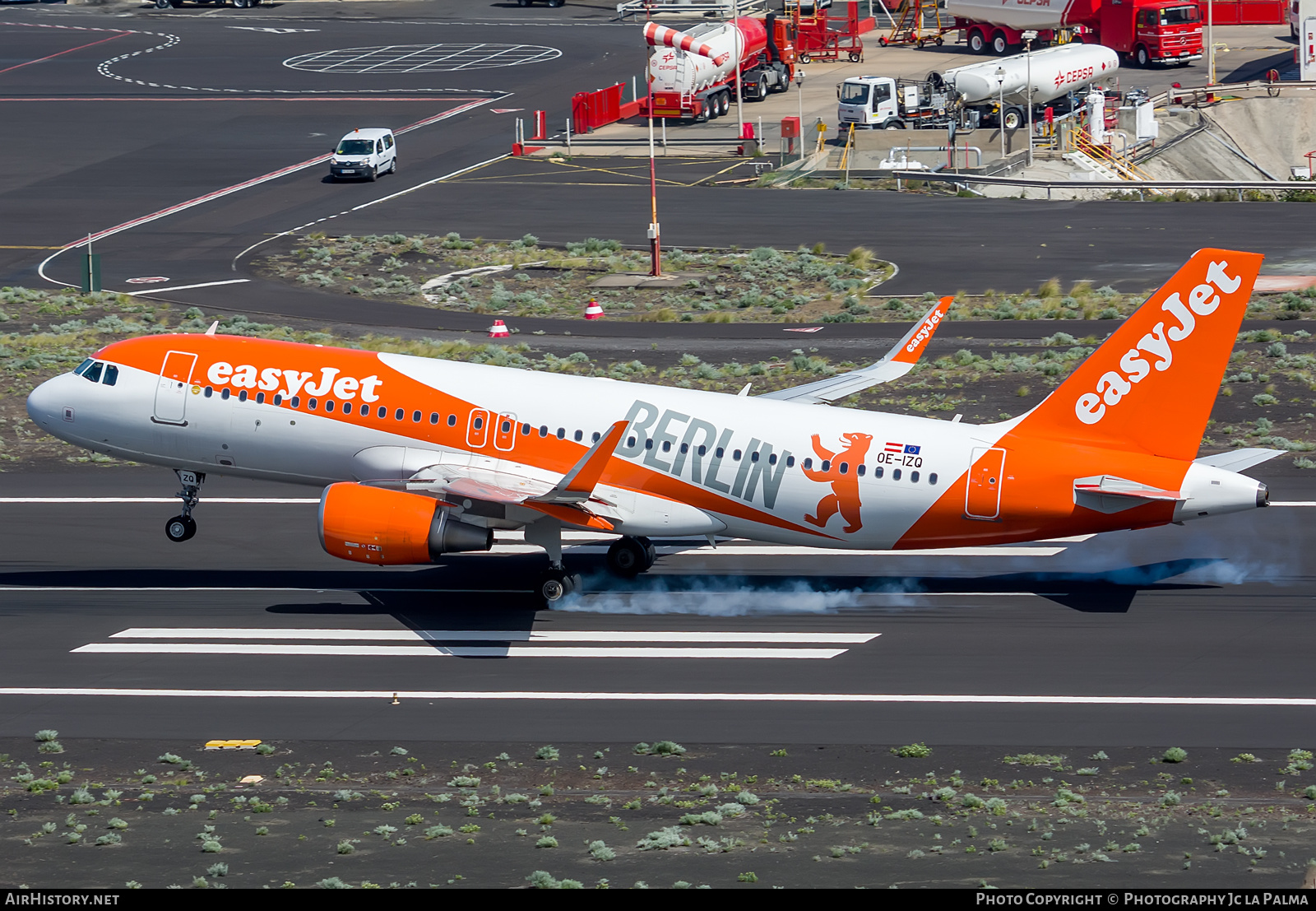 Aircraft Photo of OE-IZQ | Airbus A320-214 | EasyJet | AirHistory.net #423165