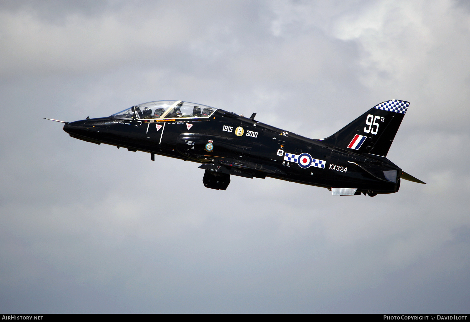 Aircraft Photo of XX324 | British Aerospace Hawk T.1A | UK - Air Force | AirHistory.net #423234