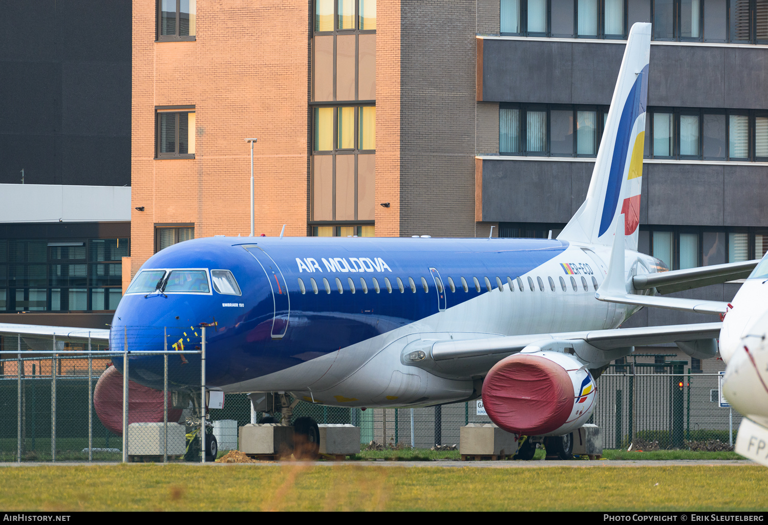 Aircraft Photo of ER-ECD | Embraer 190LR (ERJ-190-100LR) | Air Moldova | AirHistory.net #423295