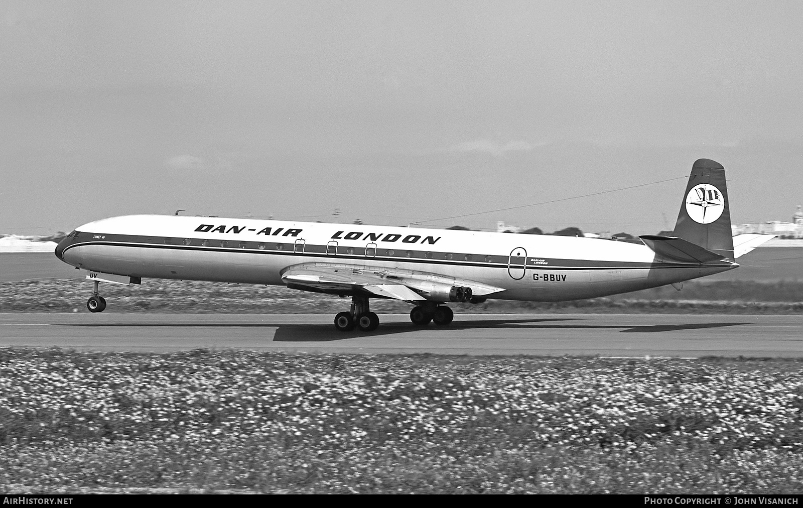 Aircraft Photo of G-BBUV | De Havilland D.H. 106 Comet 4B | Dan-Air London | AirHistory.net #423391