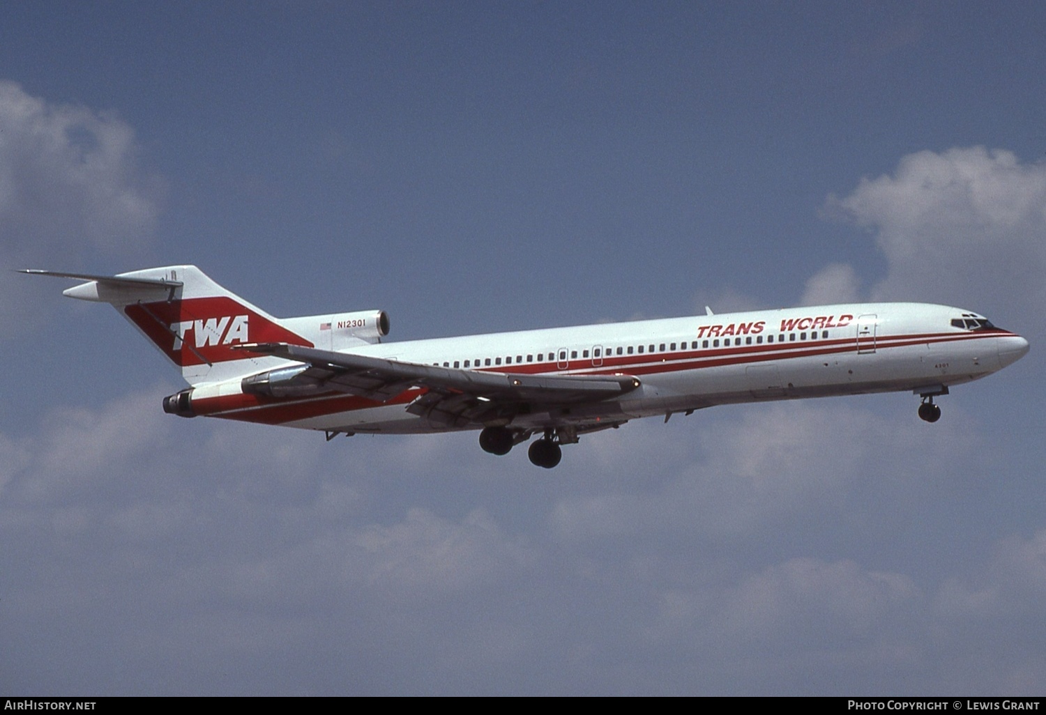 Aircraft Photo of N12301 | Boeing 727-231 | Trans World Airlines - TWA | AirHistory.net #423542