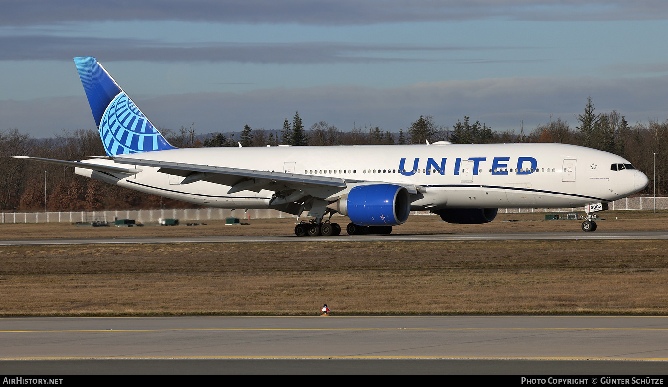 Aircraft Photo of N78005 | Boeing 777-224/ER | United Airlines | AirHistory.net #423546