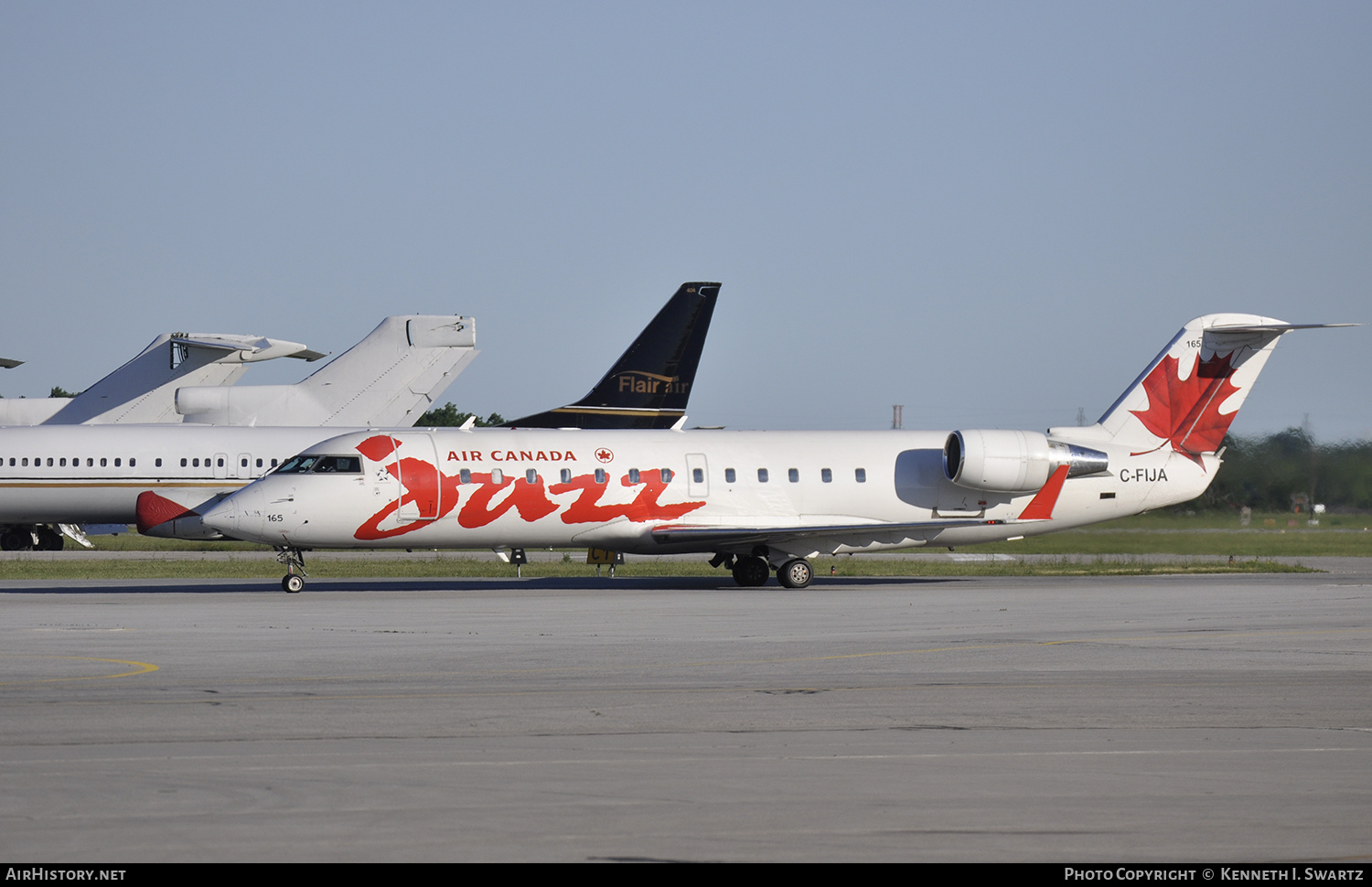 Aircraft Photo of C-FIJA | Bombardier CRJ-200 (CL-600-2B19) | Air Canada Jazz | AirHistory.net #423550