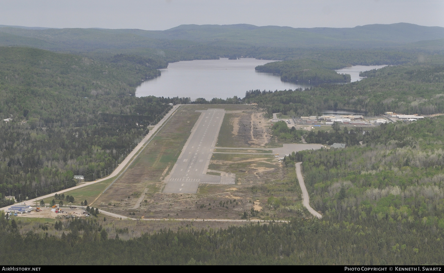 Airport photo of La Macaza - Mont-Tremblant International (CYFJ / YTM) in Quebec, Canada | AirHistory.net #423566