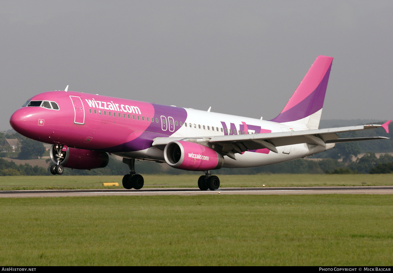 Aircraft Photo of HA-LPA | Airbus A320-233 | Wizz Air | AirHistory.net #423586