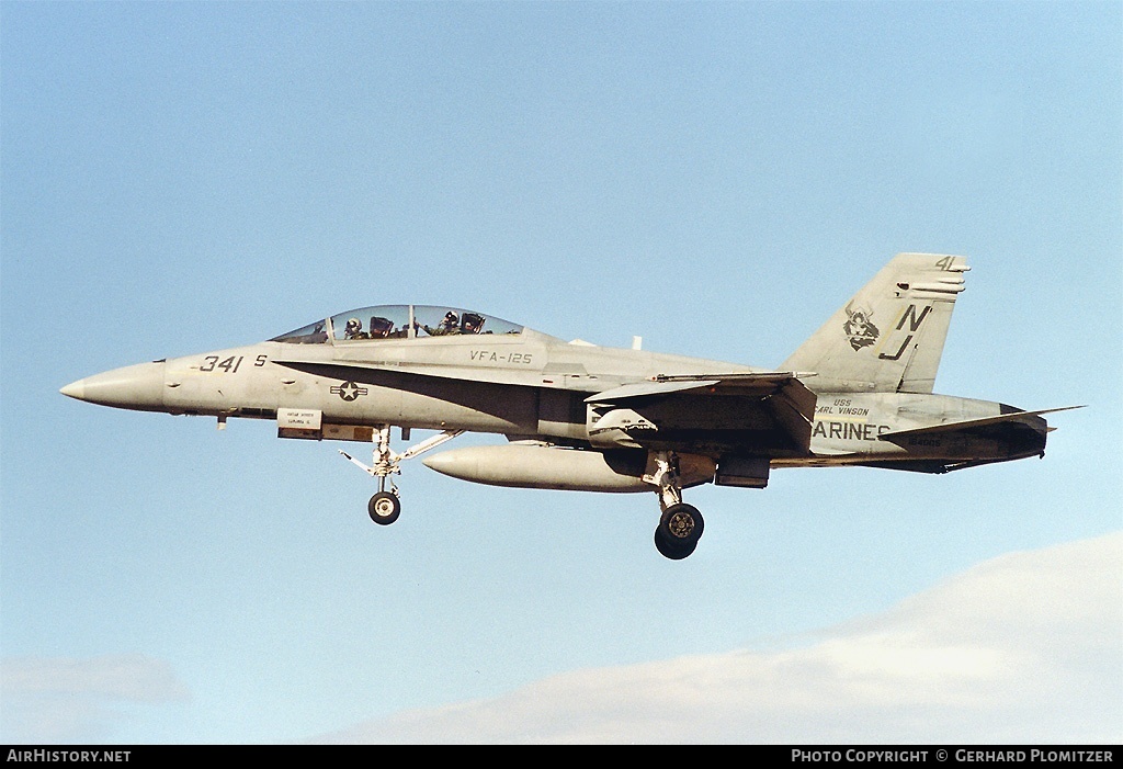 Aircraft Photo of 164005 | McDonnell Douglas F/A-18D Hornet | USA - Marines | AirHistory.net #423713