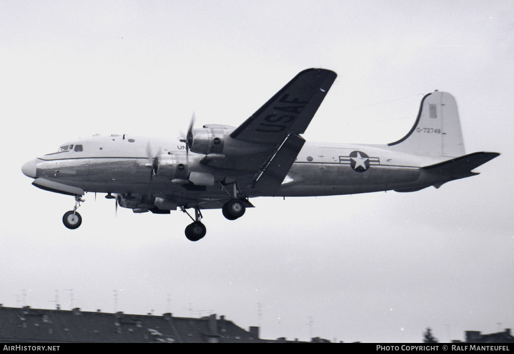 Aircraft Photo of 42-72748 / 0-72748 | Douglas C-54E Skymaster | USA - Air Force | AirHistory.net #423767