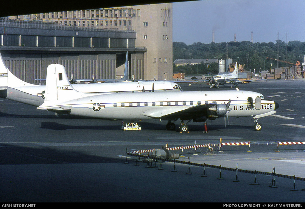 Aircraft Photo of 51-3842 / 0-13842 | Douglas C-118A Liftmaster | USA - Air Force | AirHistory.net #423973