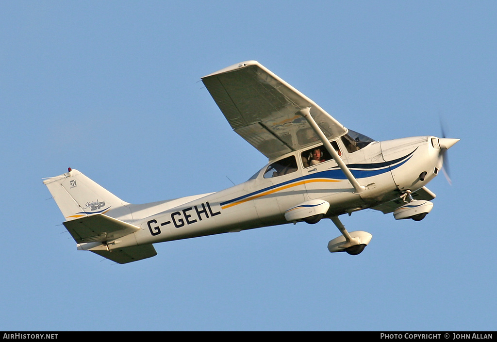 Aircraft Photo of G-GEHL | Cessna 172S Skyhawk SP | AirHistory.net #424026