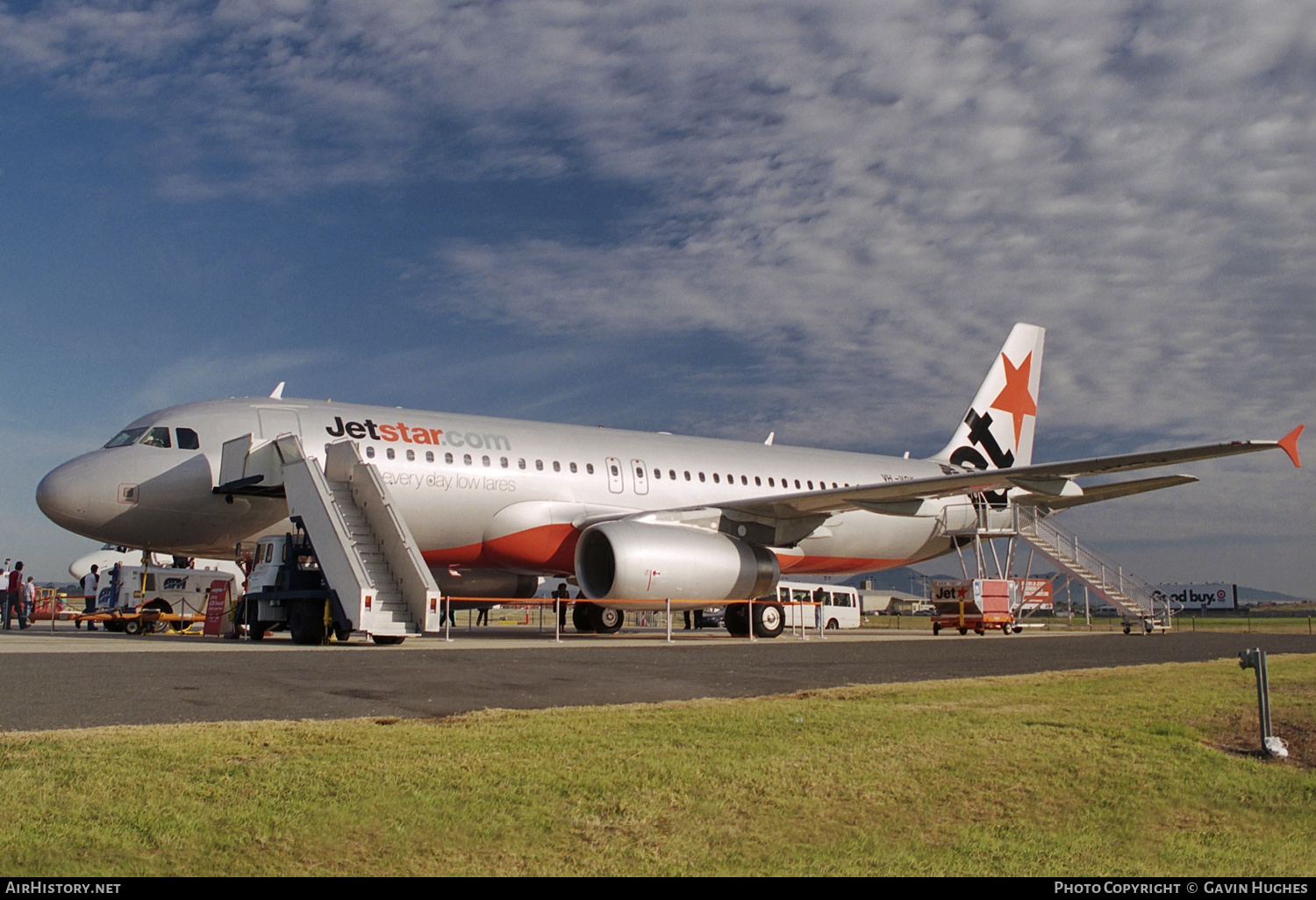 Aircraft Photo of VH-VQX | Airbus A320-232 | Jetstar Airways | AirHistory.net #424066