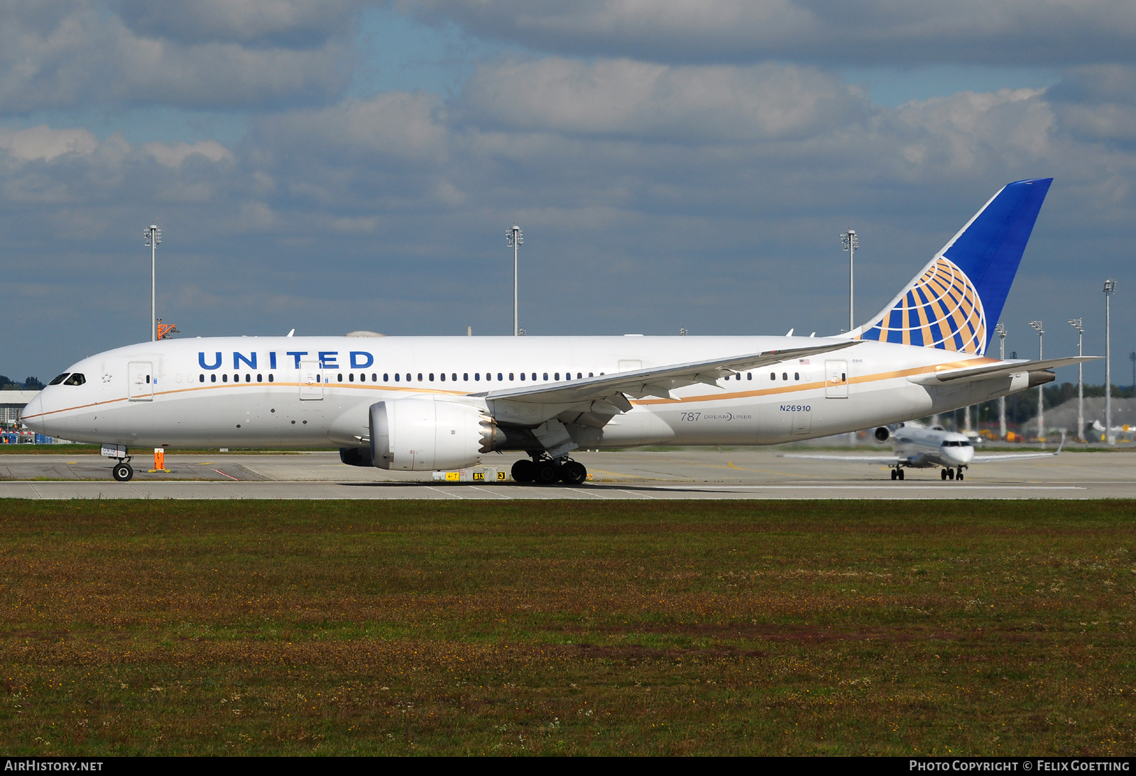 Aircraft Photo of N26910 | Boeing 787-8 Dreamliner | United Airlines | AirHistory.net #424128