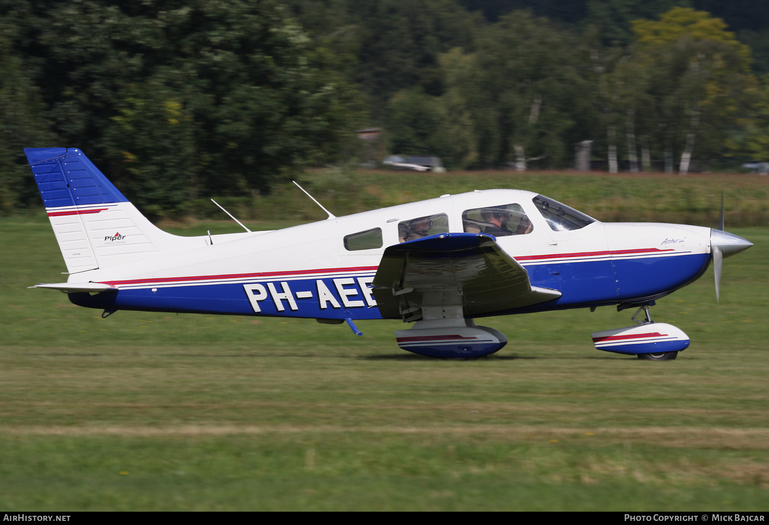Aircraft Photo of PH-AEE | Piper PA-28-181 Archer III | AirHistory.net #424192