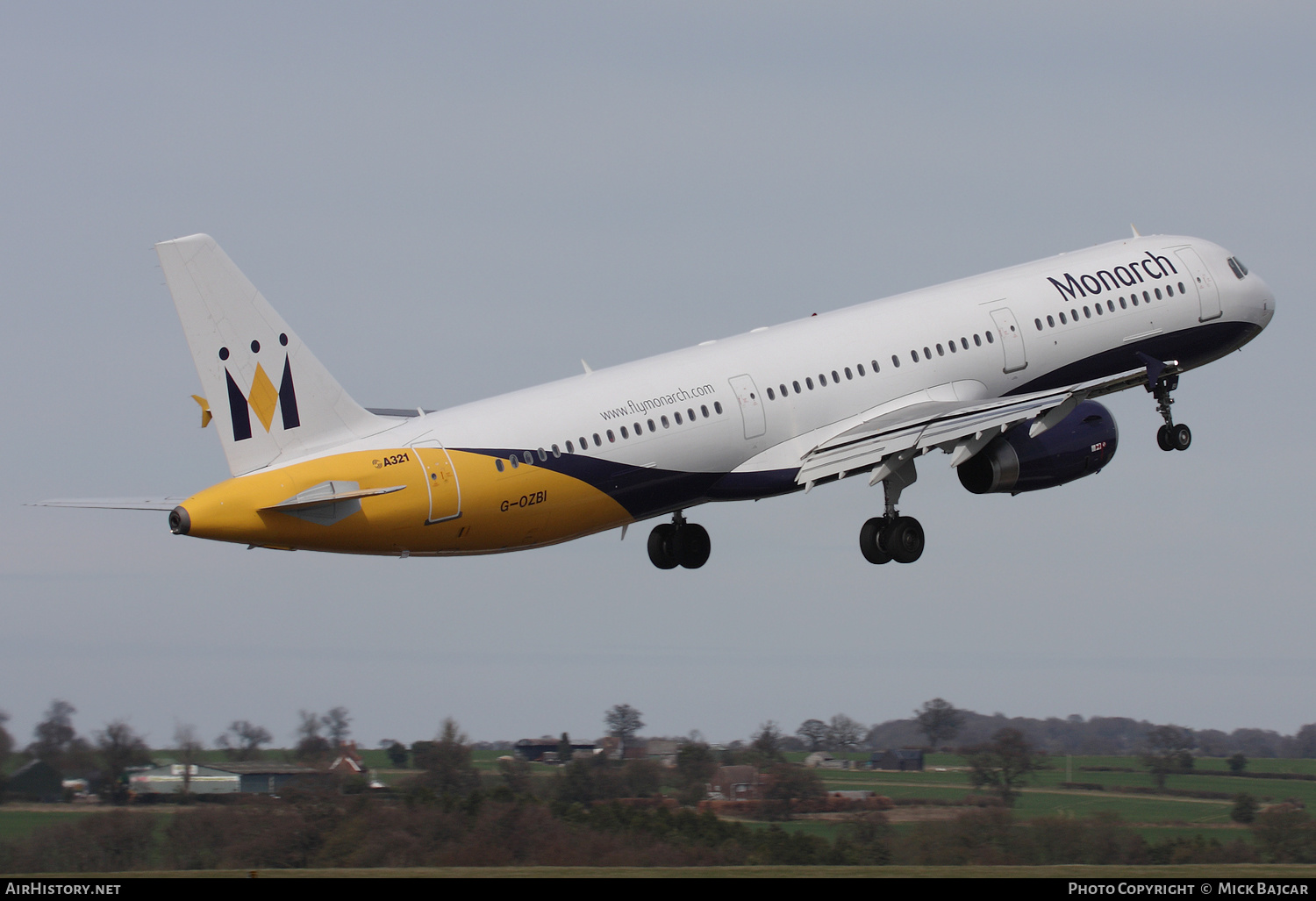 Aircraft Photo of G-OZBI | Airbus A321-231 | Monarch Airlines | AirHistory.net #424267