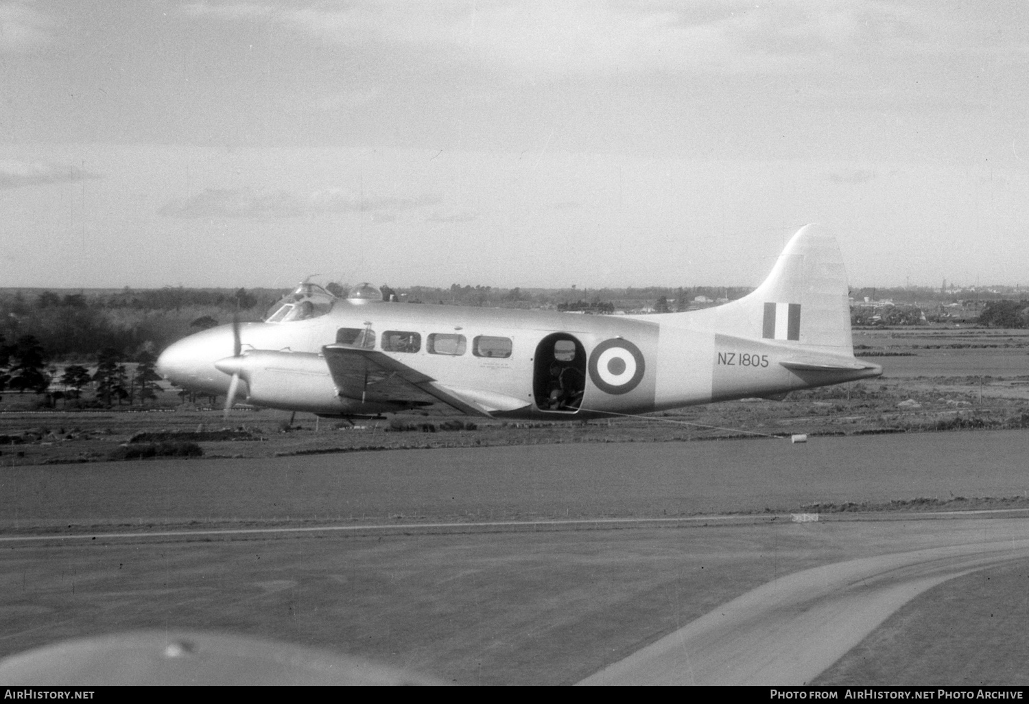 Aircraft Photo of NZ1805 | De Havilland D.H. 104 Devon C1 | New Zealand - Air Force | AirHistory.net #424292