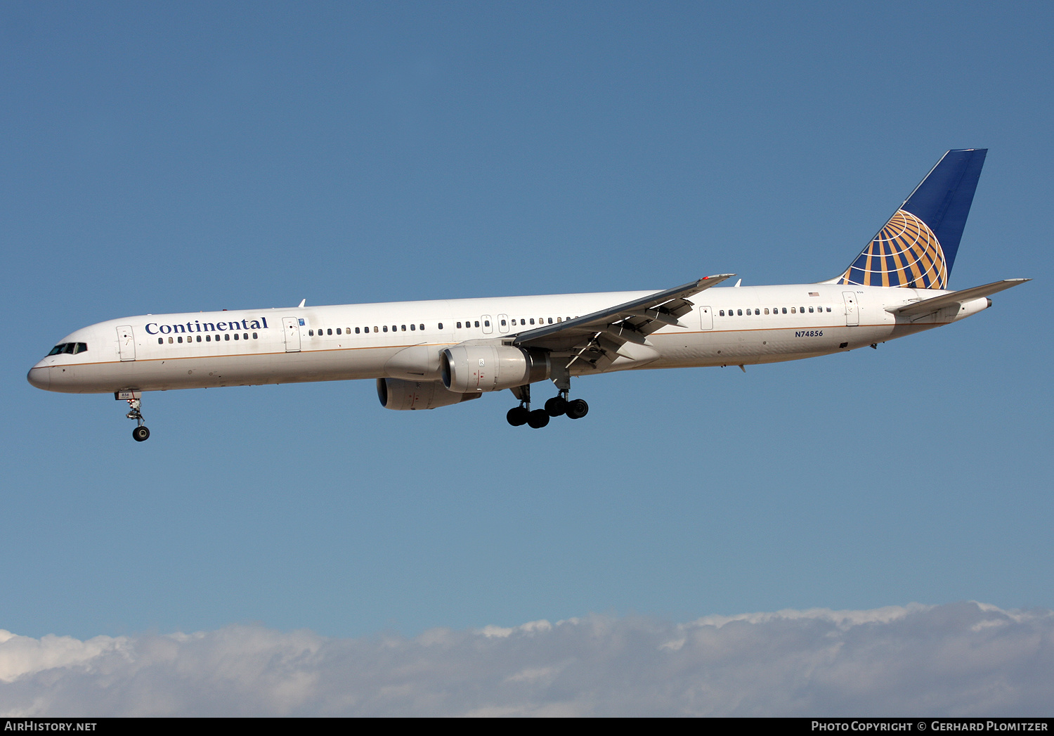 Aircraft Photo of N74856 | Boeing 757-324 | Continental Airlines | AirHistory.net #424315