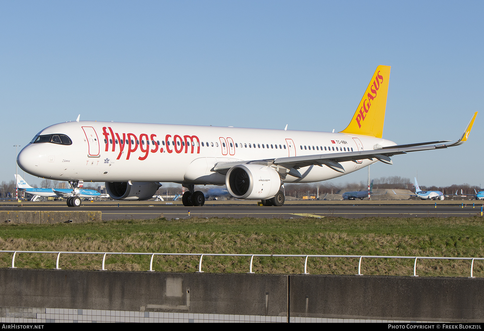 Aircraft Photo of TC-RBH | Airbus A321-251NX | Pegasus Airlines | AirHistory.net #424339