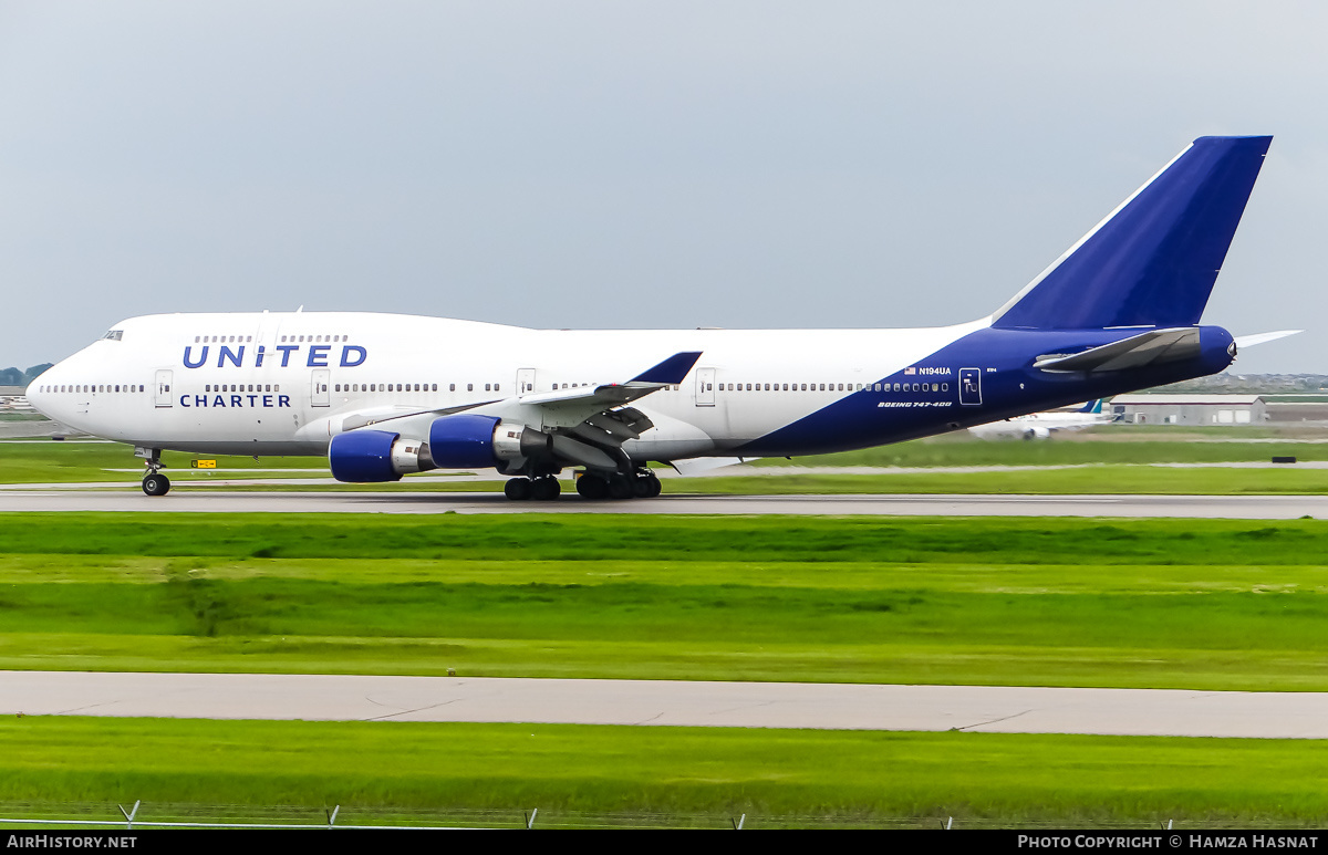 Aircraft Photo of N194UA | Boeing 747-422 | United Charter | AirHistory.net #424418