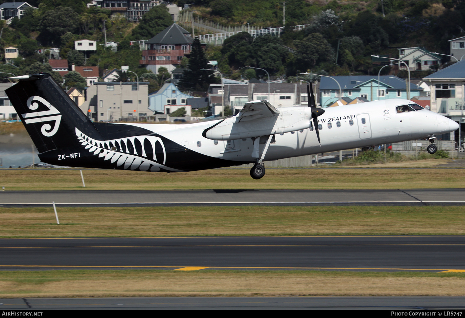 Aircraft Photo of ZK-NFI | Bombardier DHC-8-311Q Dash 8 | Air New Zealand | AirHistory.net #424432