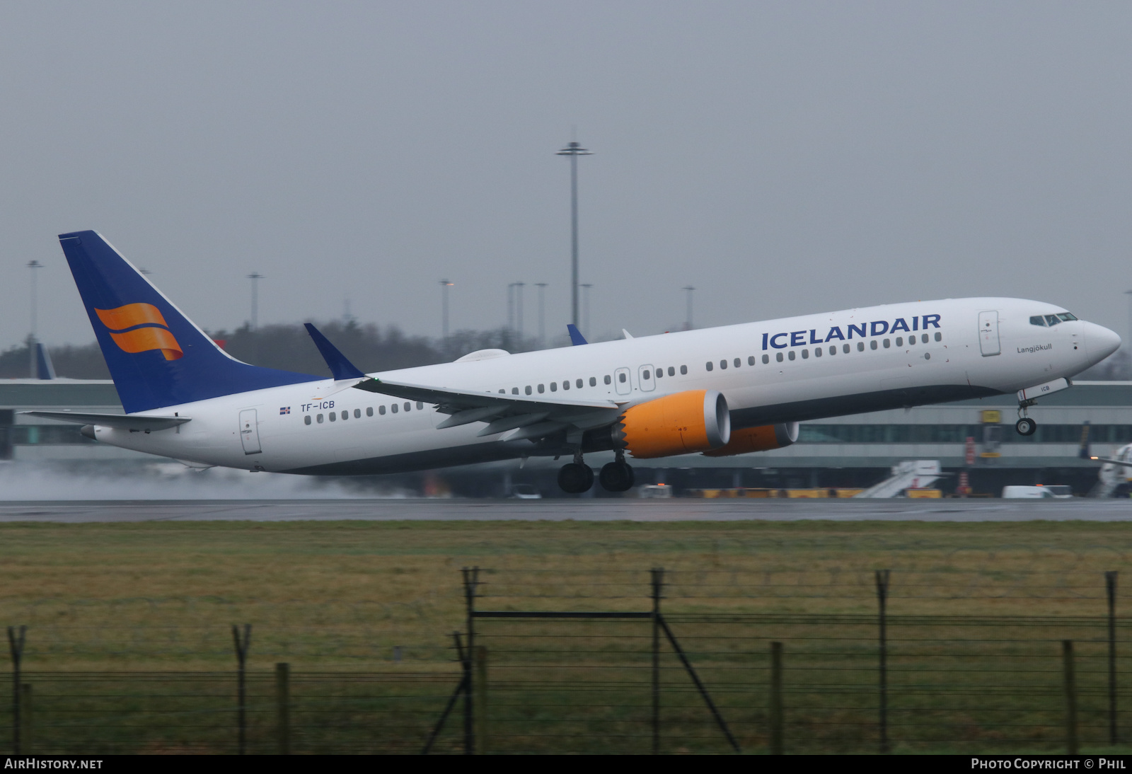 Aircraft Photo of TF-ICB | Boeing 737-9 Max 9 | Icelandair | AirHistory.net #424486