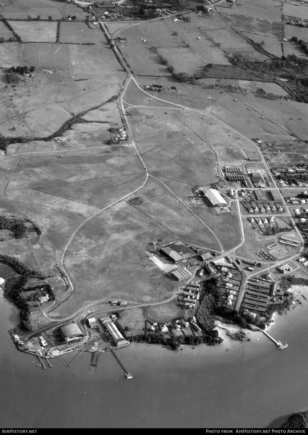 Airport photo of Hobsonville Airfield / Seaplane (NZHB) (closed) in New Zealand | AirHistory.net #424572