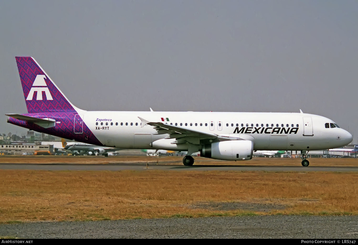Aircraft Photo of XA-RYT | Airbus A320-231 | Mexicana | AirHistory.net #424709