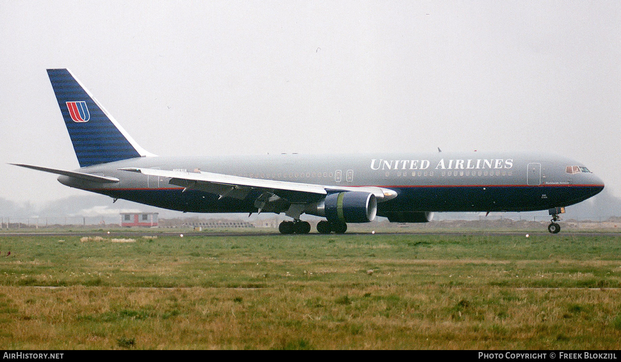Aircraft Photo of N661UA | Boeing 767-322/ER | United Airlines | AirHistory.net #424714