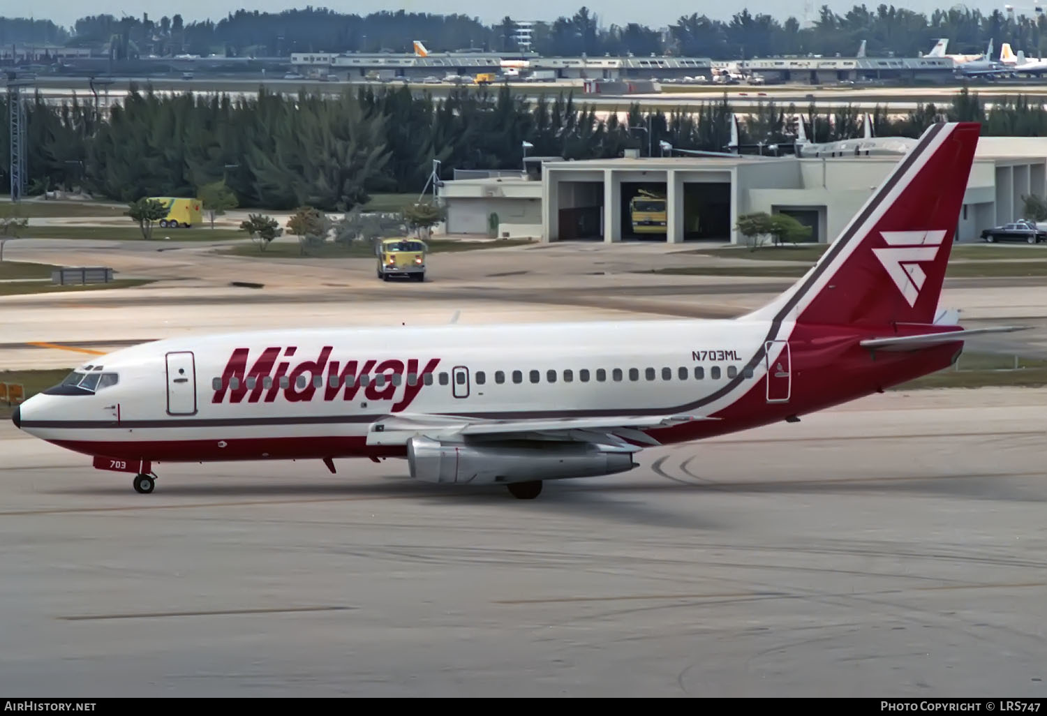 Aircraft Photo of N703ML | Boeing 737-2T4/Adv | Midway Airlines | AirHistory.net #424732