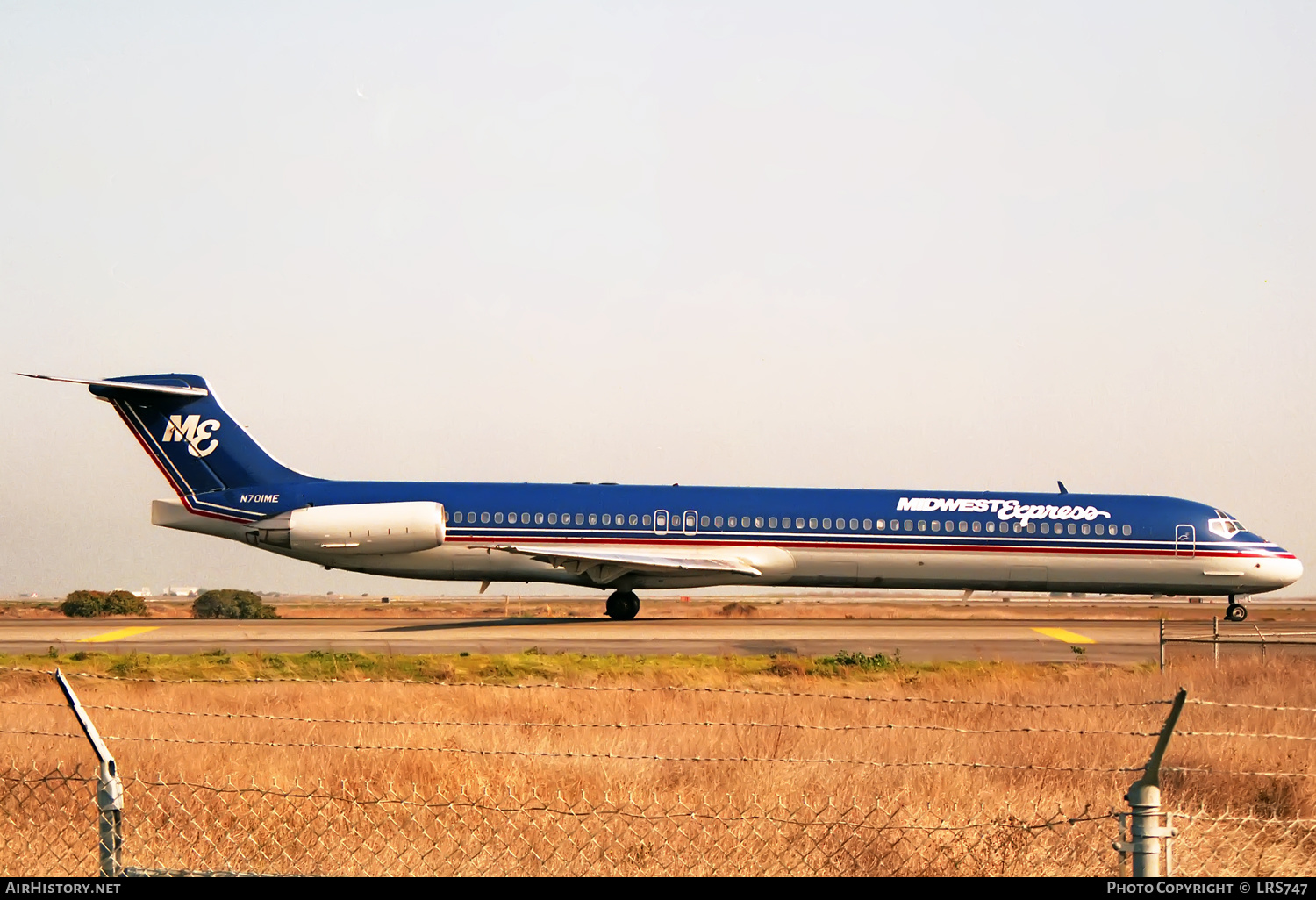 Aircraft Photo of N701ME | McDonnell Douglas MD-88 | Midwest Express Airlines | AirHistory.net #424782