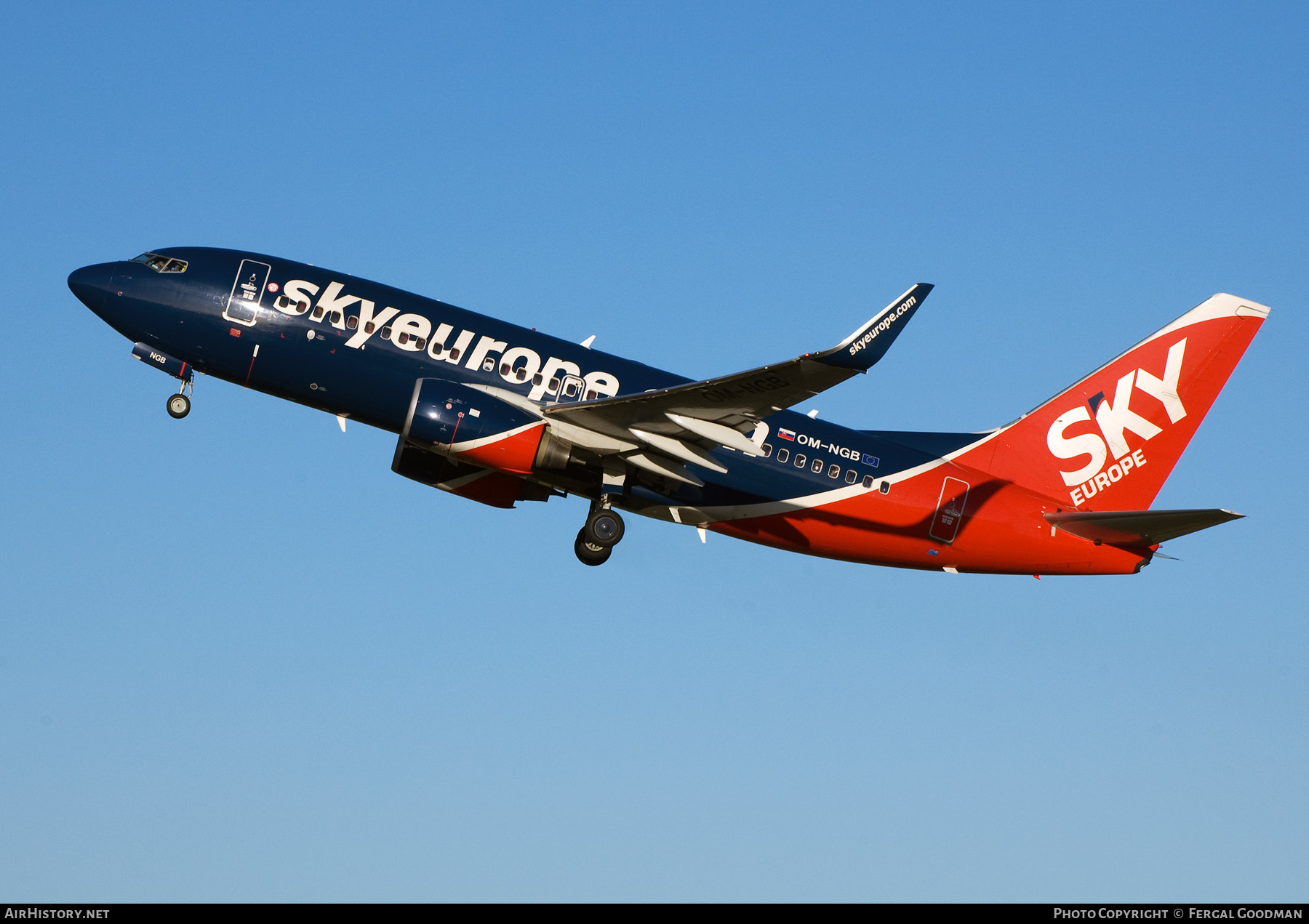 Aircraft Photo of OM-NGB | Boeing 737-76N | SkyEurope Airlines | AirHistory.net #424787