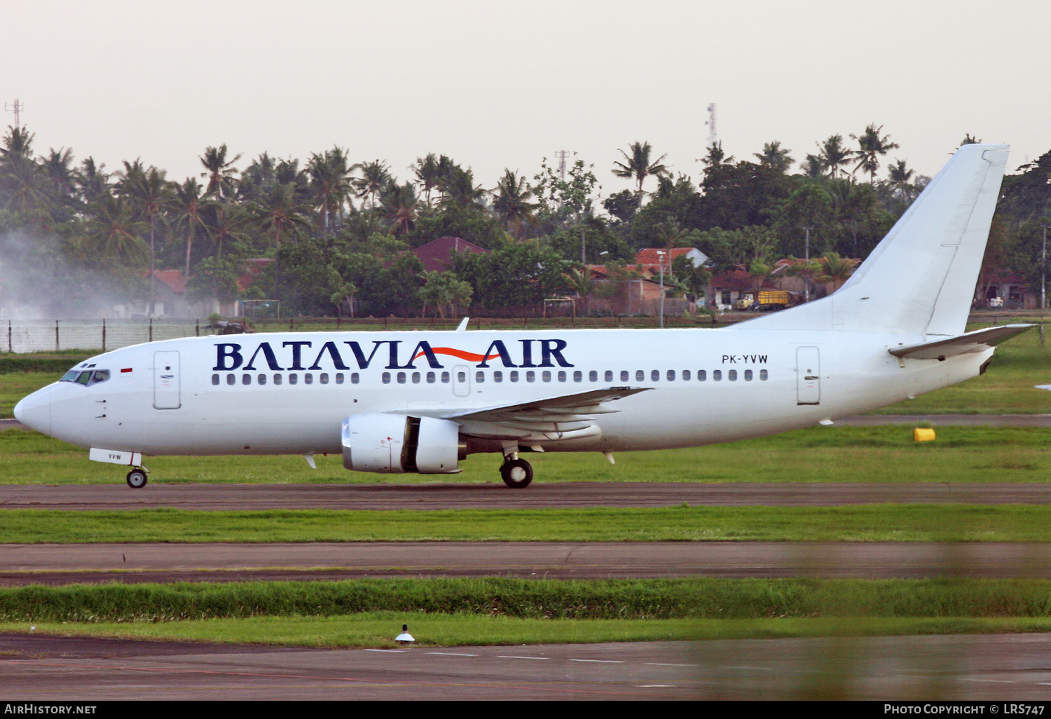 Aircraft Photo of PK-YVW | Boeing 737-3B7 | Batavia Air | AirHistory.net #424792