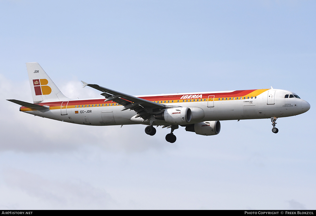 Aircraft Photo of EC-JDR | Airbus A321-211 | Iberia | AirHistory.net #424817