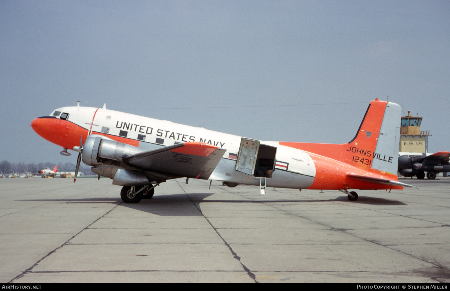 Aircraft Photo of 12431 | Douglas C-117D (DC-3S) | USA - Navy | AirHistory.net #424854