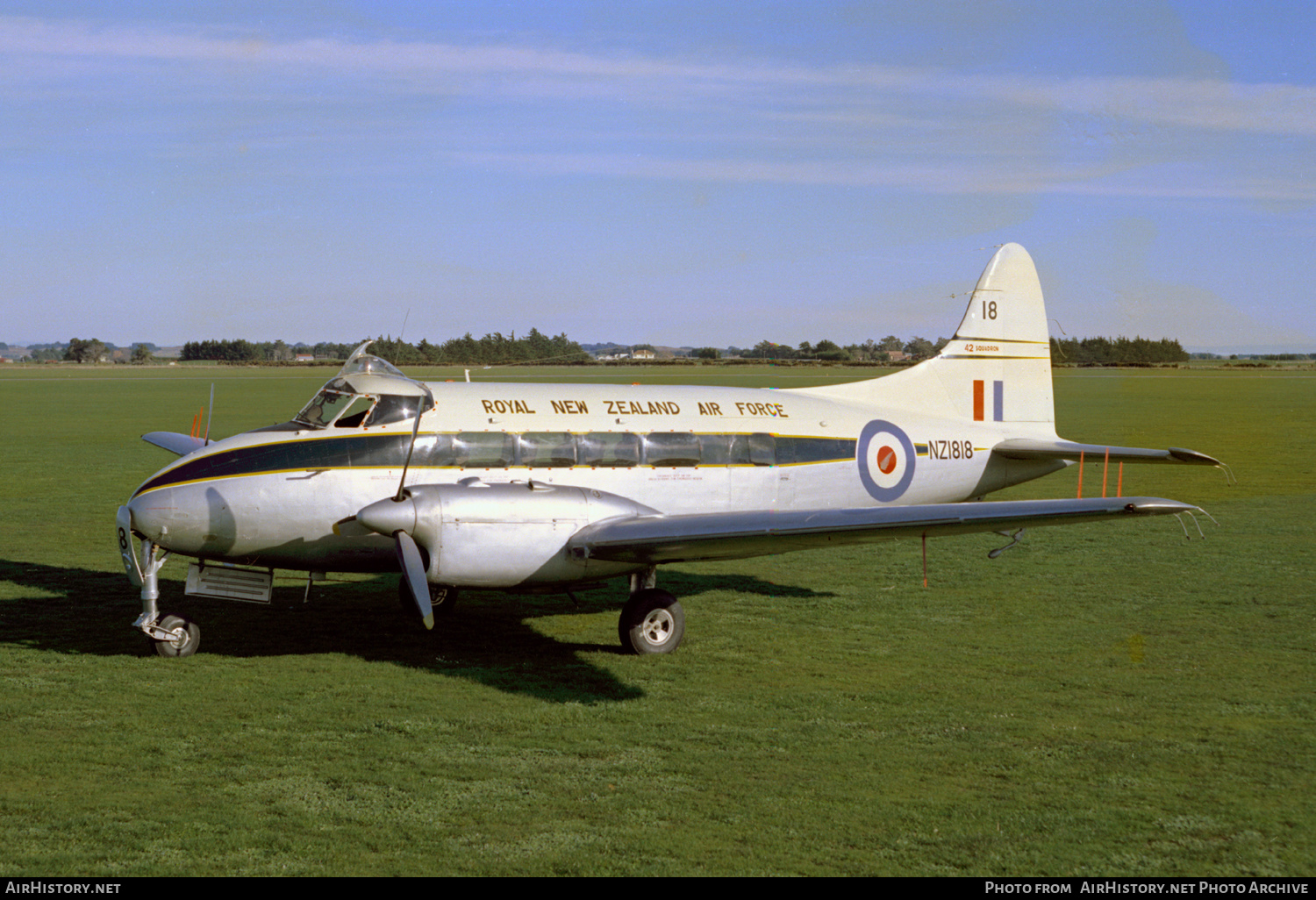 Aircraft Photo of NZ1818 | De Havilland D.H. 104 Devon C1 | New Zealand - Air Force | AirHistory.net #424922