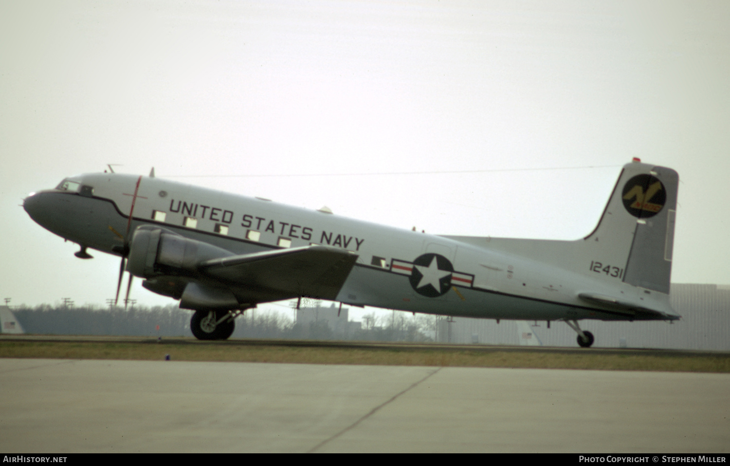 Aircraft Photo of 12431 | Douglas C-117D (DC-3S) | USA - Navy | AirHistory.net #424927