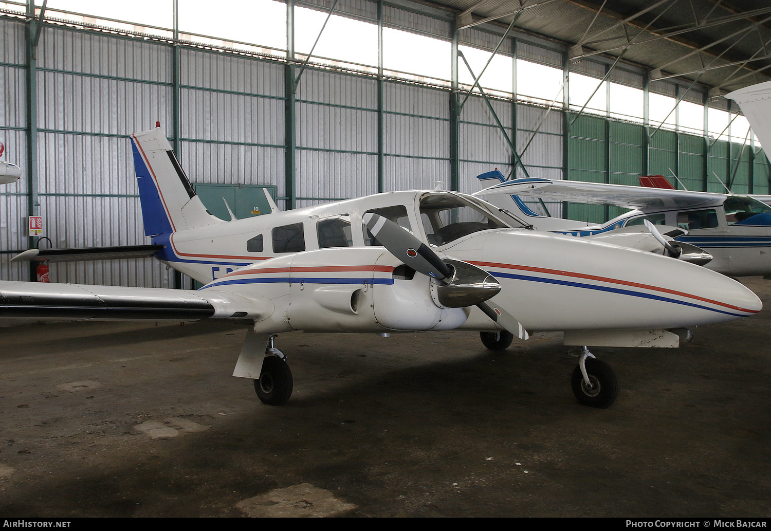 Aircraft Photo of F-BVUP | Piper PA-34-200 Seneca | AirHistory.net #424938