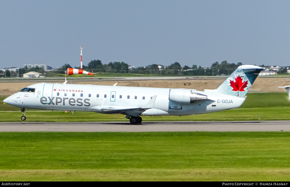 Aircraft Photo of C-GOJA | Bombardier CRJ-200ER (CL-600-2B19) | Air Canada Express | AirHistory.net #425029